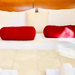 Accanto Ai Mercatini Di Natale