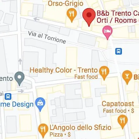 Accanto Ai Mercatini Di Natale * Trento