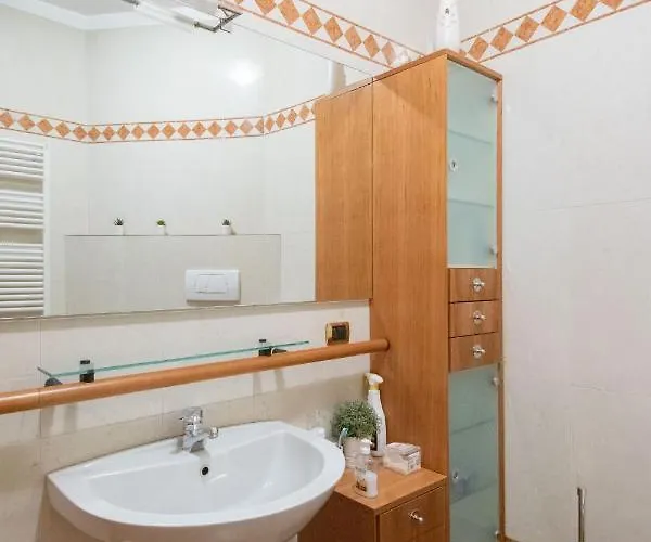 Accanto Ai Mercatini Di Natale * Trento