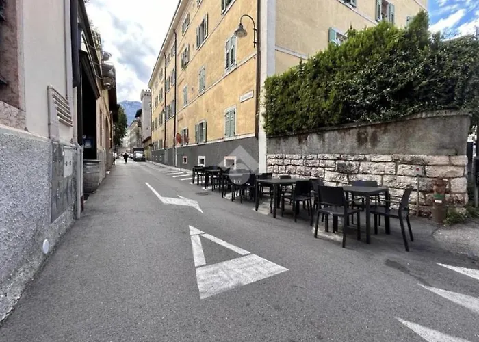 Accanto Ai Mercatini Di Natale